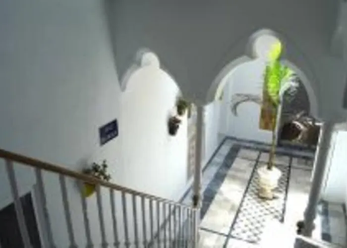 Veedor 19 Dias Y Muchas Noches Apartmán Cádiz